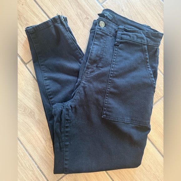 Sanctuary Black Skinny Leg Pants with zipper Accent - Picture 1 of 6